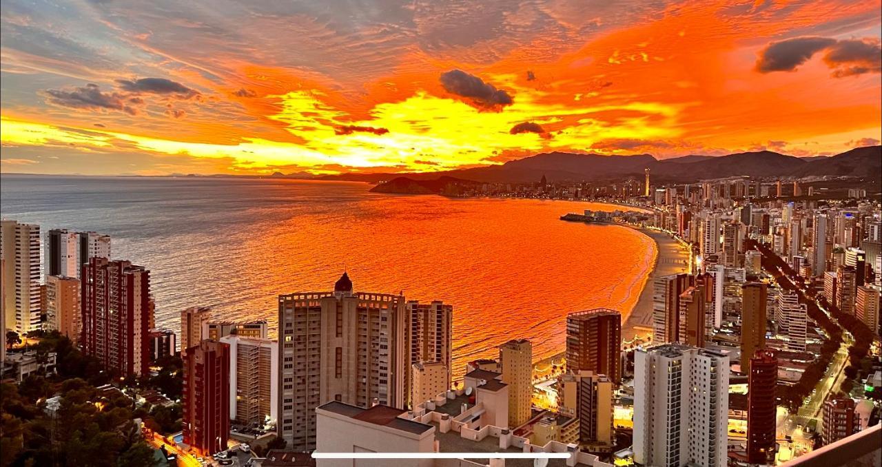See The Sea Miramar Apartment - 150M To The Beach 貝尼多姆 外观 照片